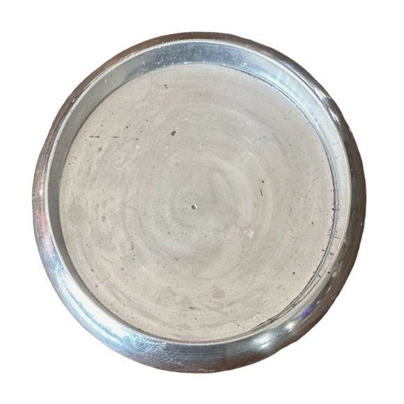 Silver-tone Aluminum Pilar Candle Holder Stand 6” (2 pcs) - Picture 7 of 9